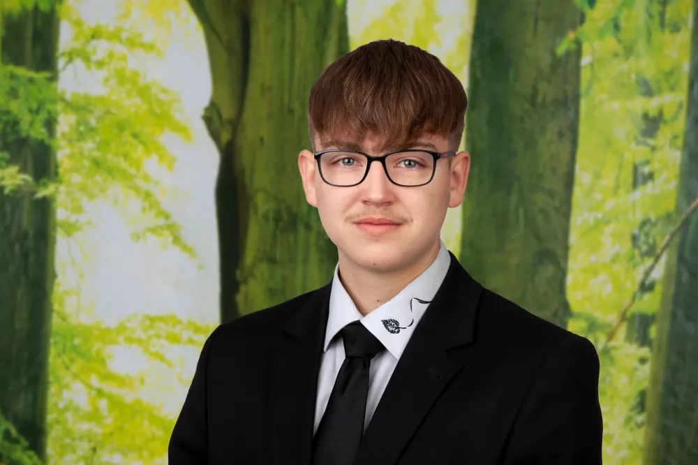 Porträt Foto Lucas Hagl